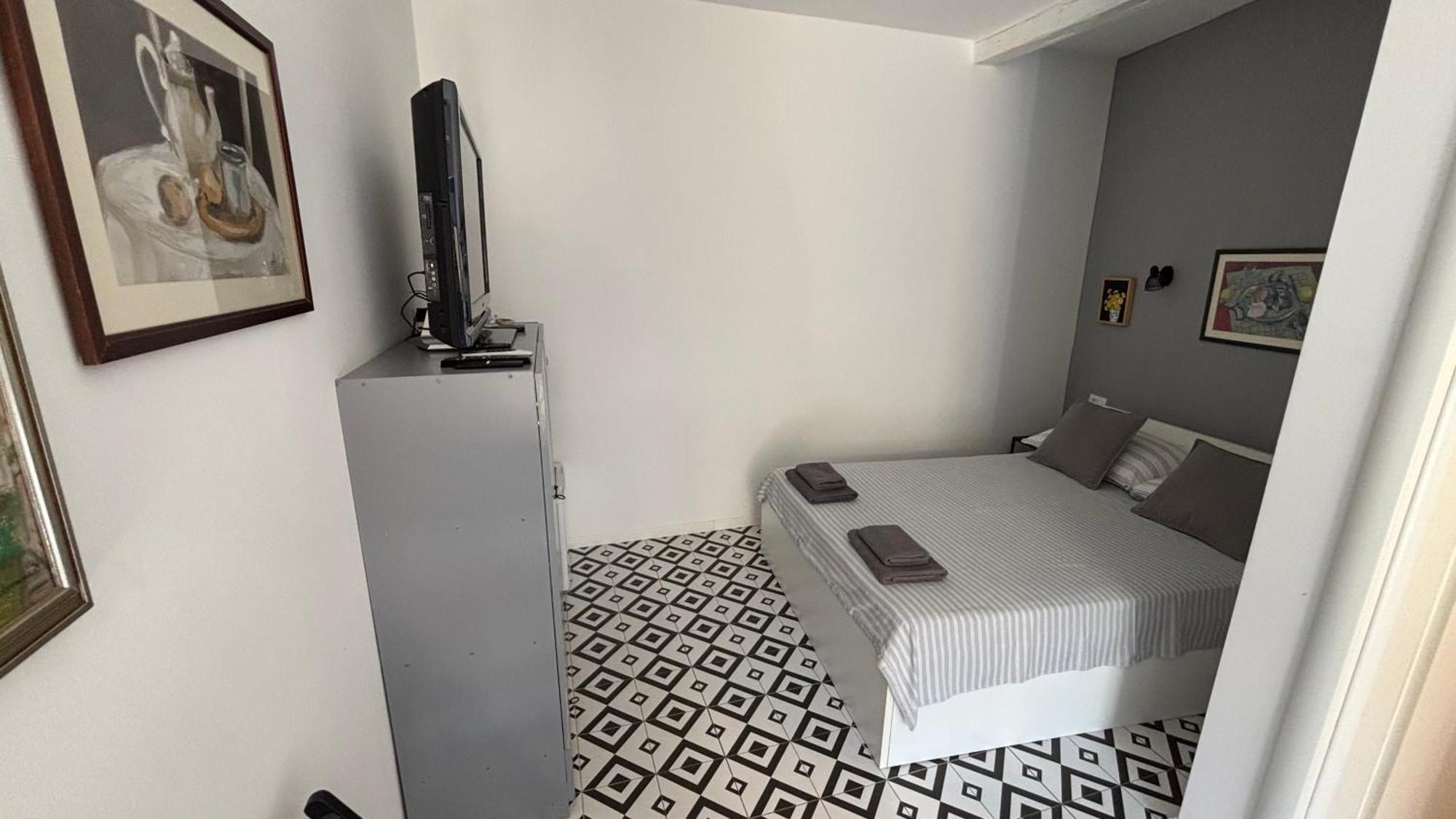 Apartment Ana Вис Экстерьер фото